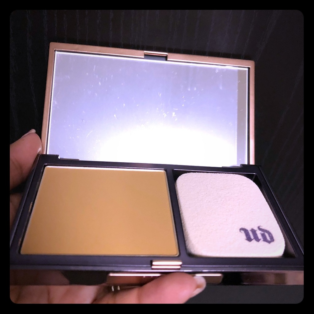 Brand new UD Naked powder